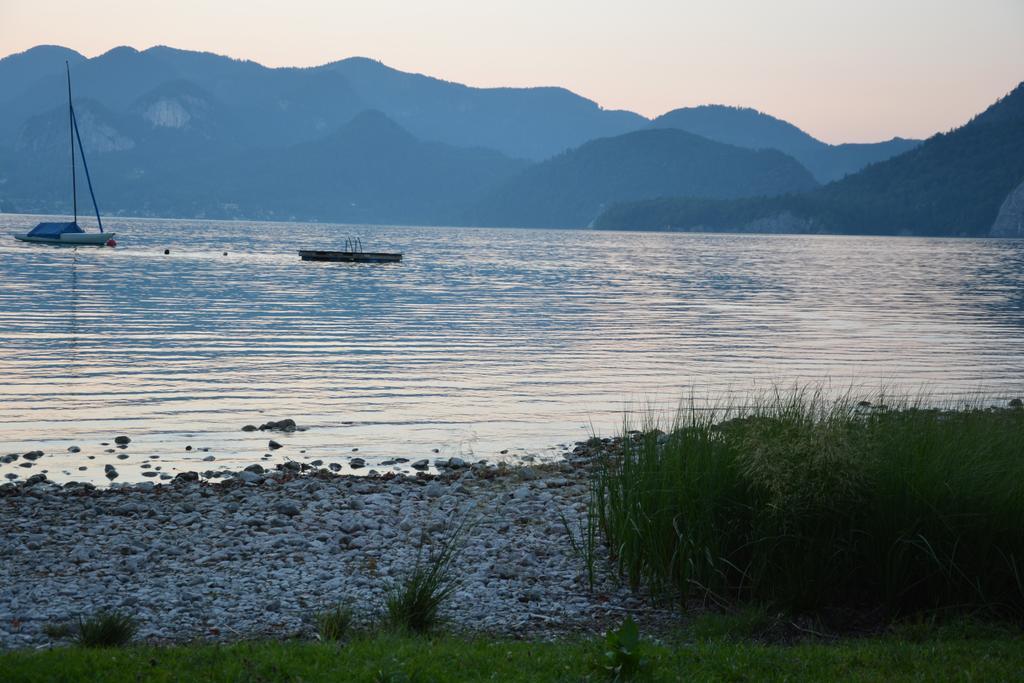 Appart Weisse Urlauben Am Wolfgangsee Санкт Гилген Стая снимка